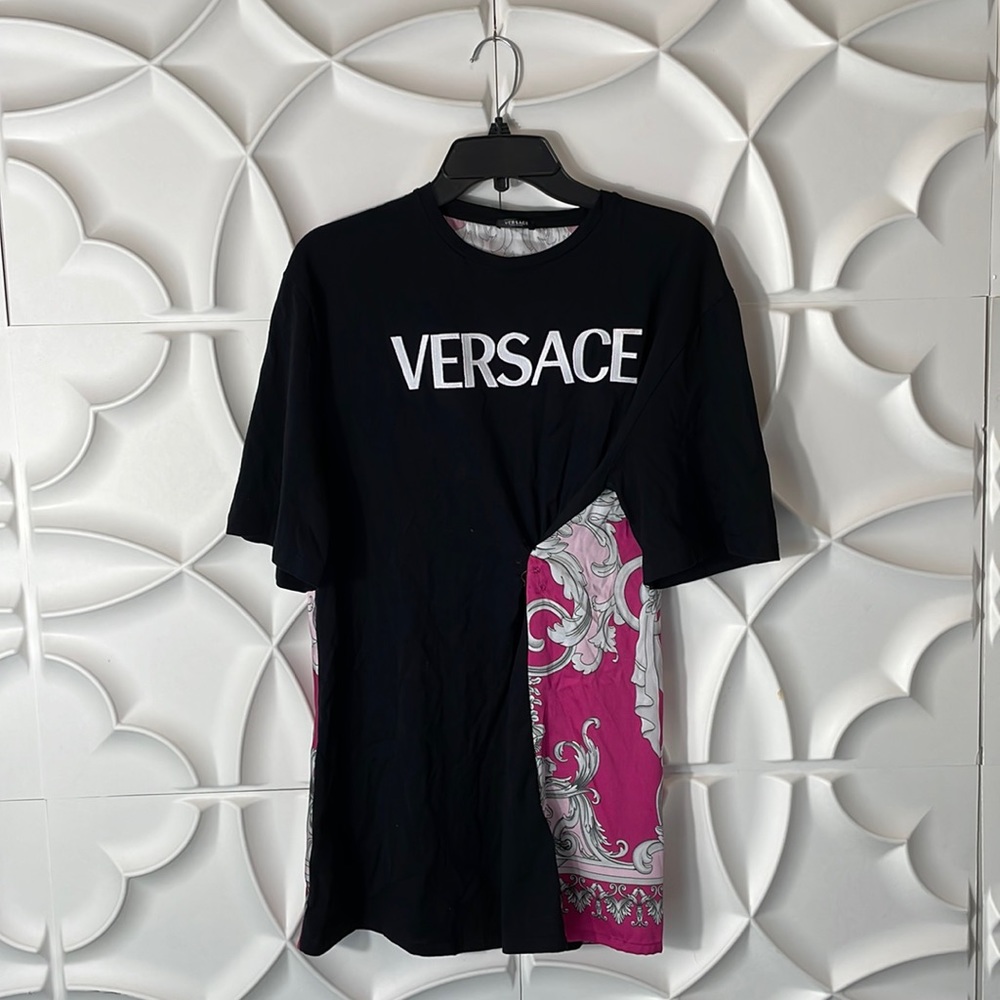 Versace baroque pink print t shirt sz 40 / US sz 10. (Loc Dddd) - Picture 1 of 8